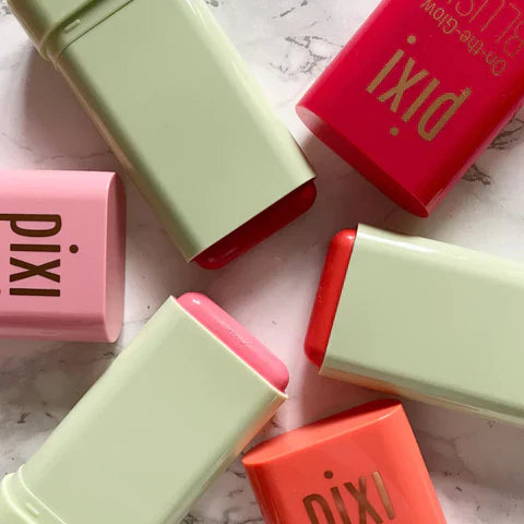 On the Glow Blush โ PIXI by Petra